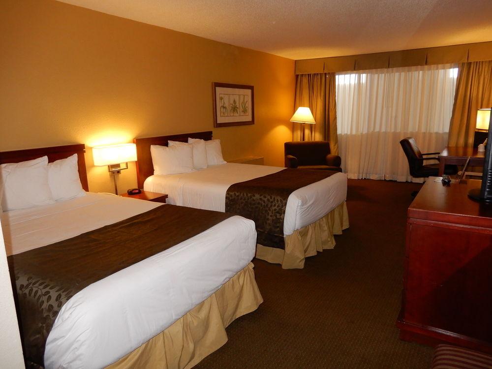 Clarion Hotel Milwaukee Airport Esterno foto