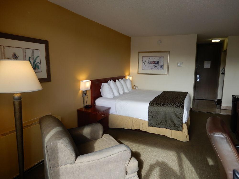 Clarion Hotel Milwaukee Airport Esterno foto