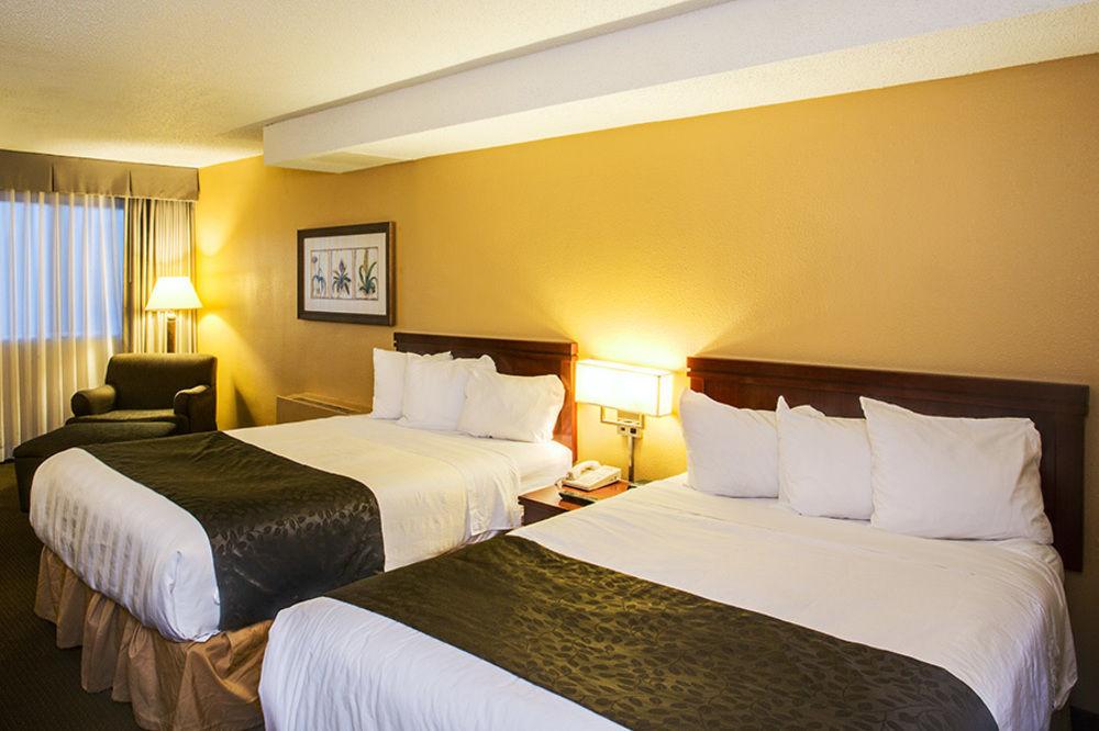 Clarion Hotel Milwaukee Airport Esterno foto